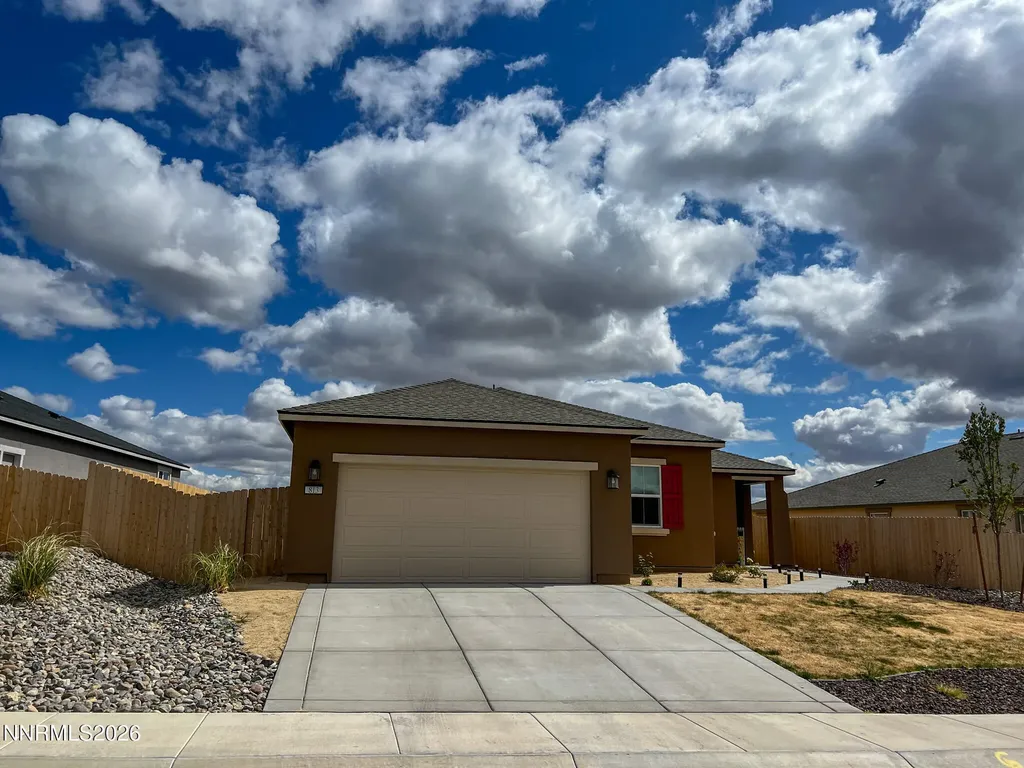 813 Camp Station Dayton NV 89403