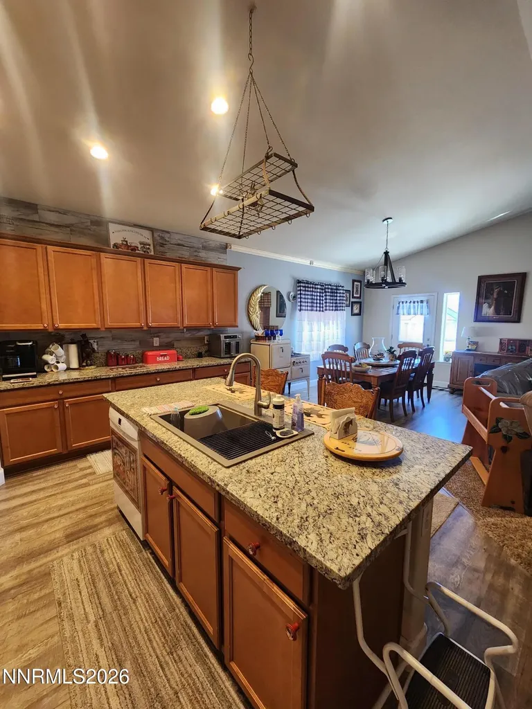 135 Cambridge Dayton NV 89403