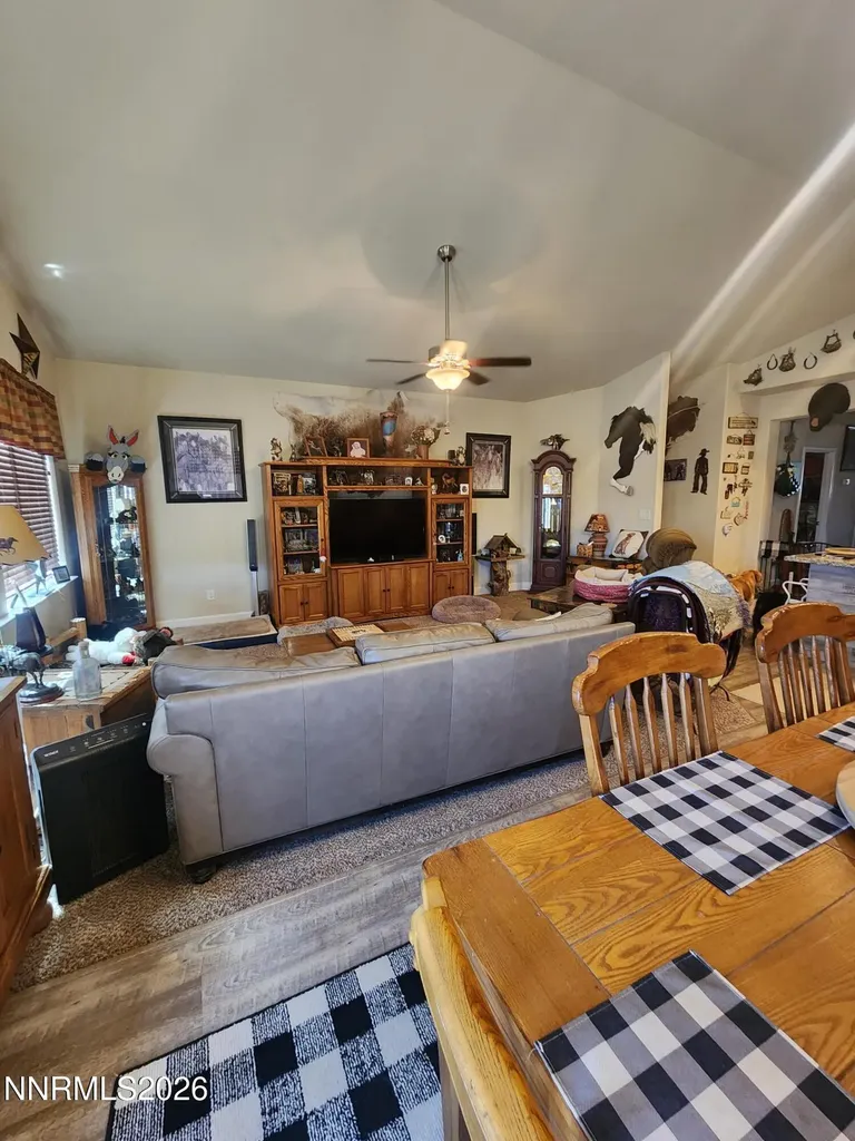 135 Cambridge Dayton NV 89403