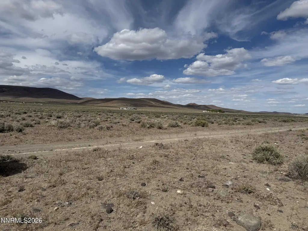 2845 Comstock Silver Springs NV 89429