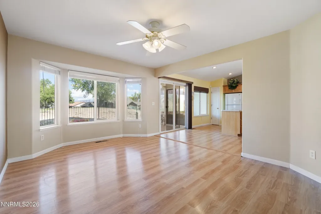 141 Desert Lakes Fernley NV 89408