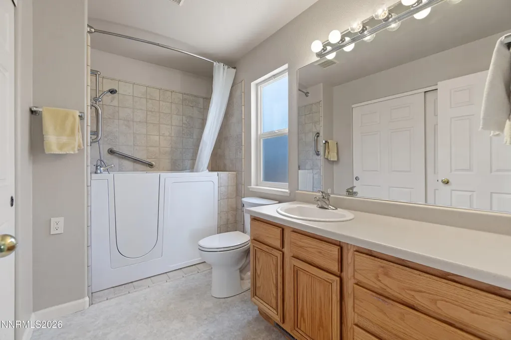 141 Desert Lakes Fernley NV 89408
