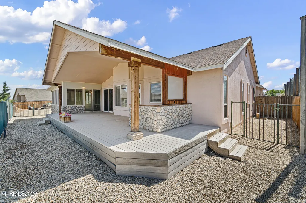 141 Desert Lakes Fernley NV 89408