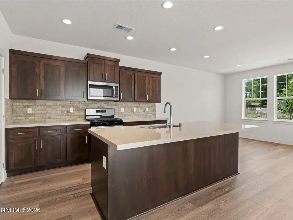 1371 Vine Gate Carson City NV 89701