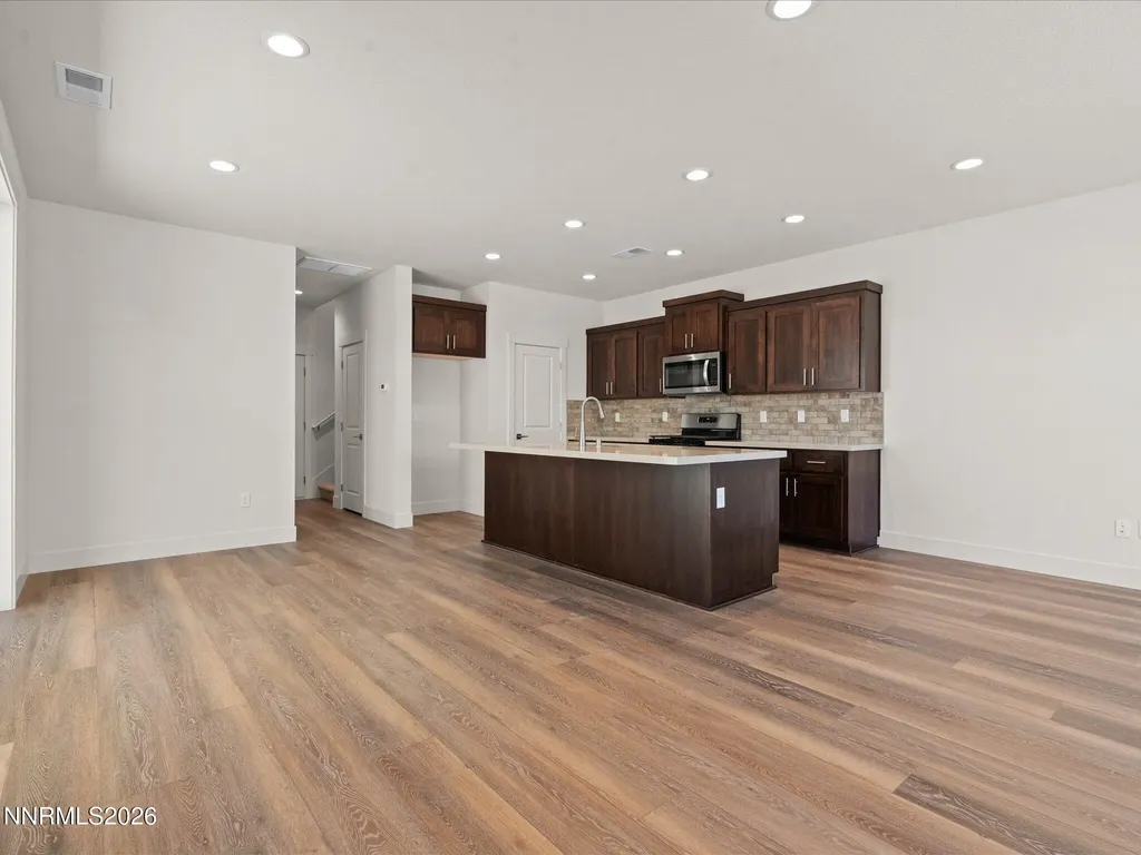 1371 Vine Gate Carson City NV 89701