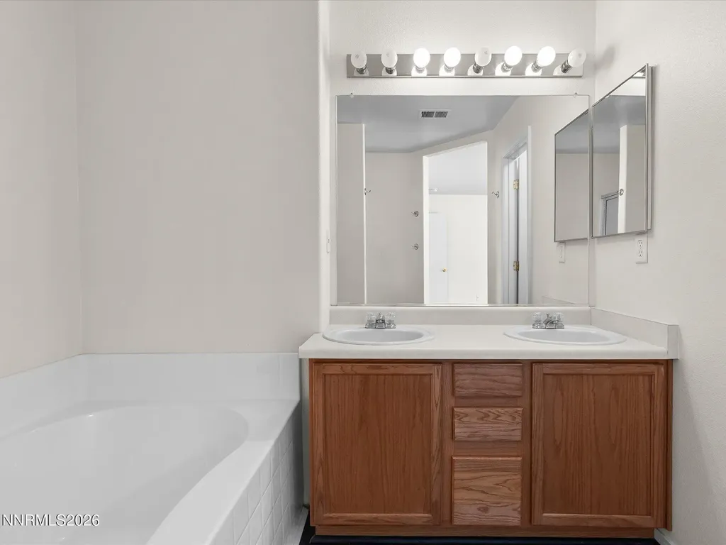 8620 Winding Creek Reno NV 89506