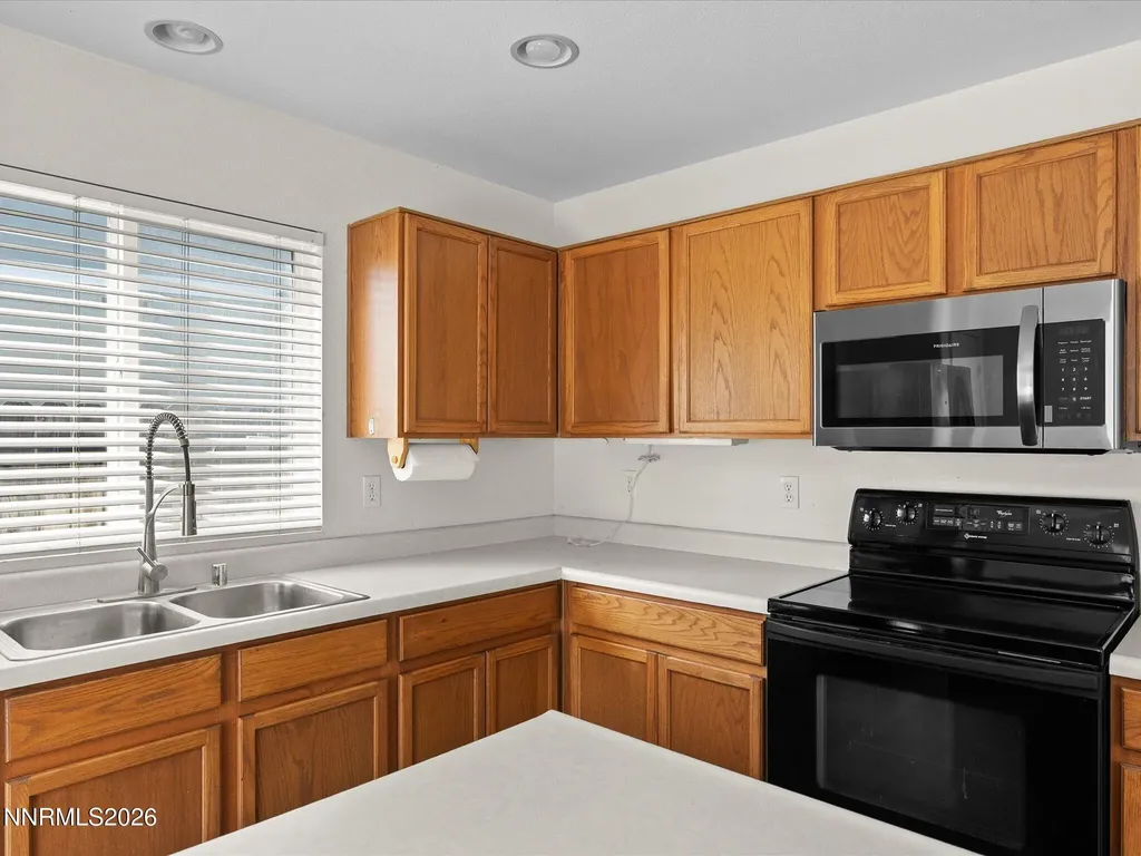 8620 Winding Creek Reno NV 89506