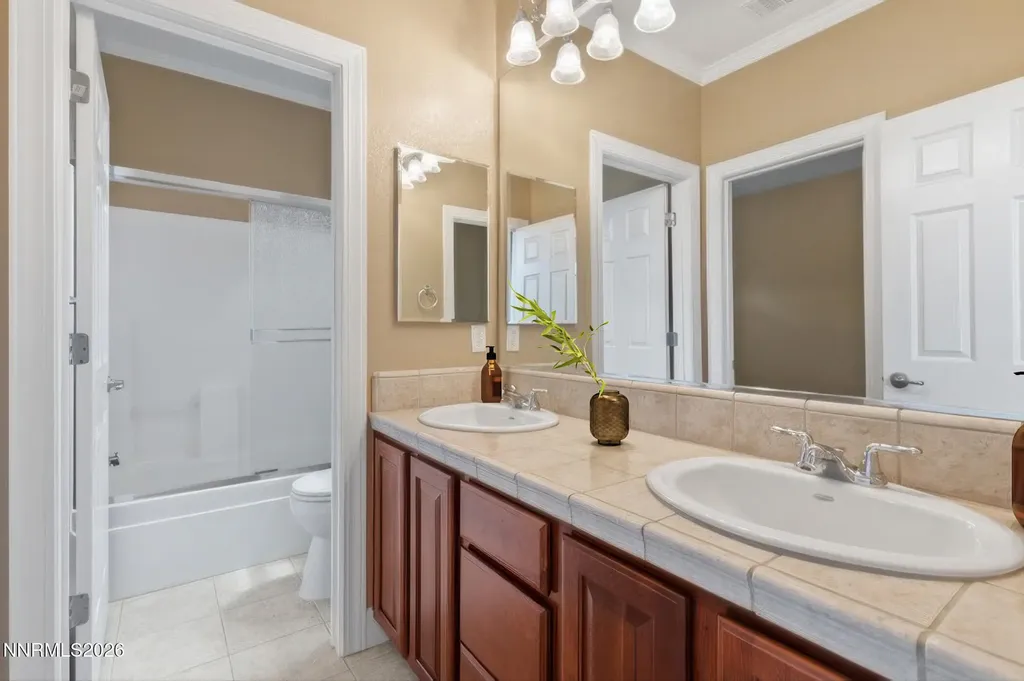 2755 Robb Reno NV 89523