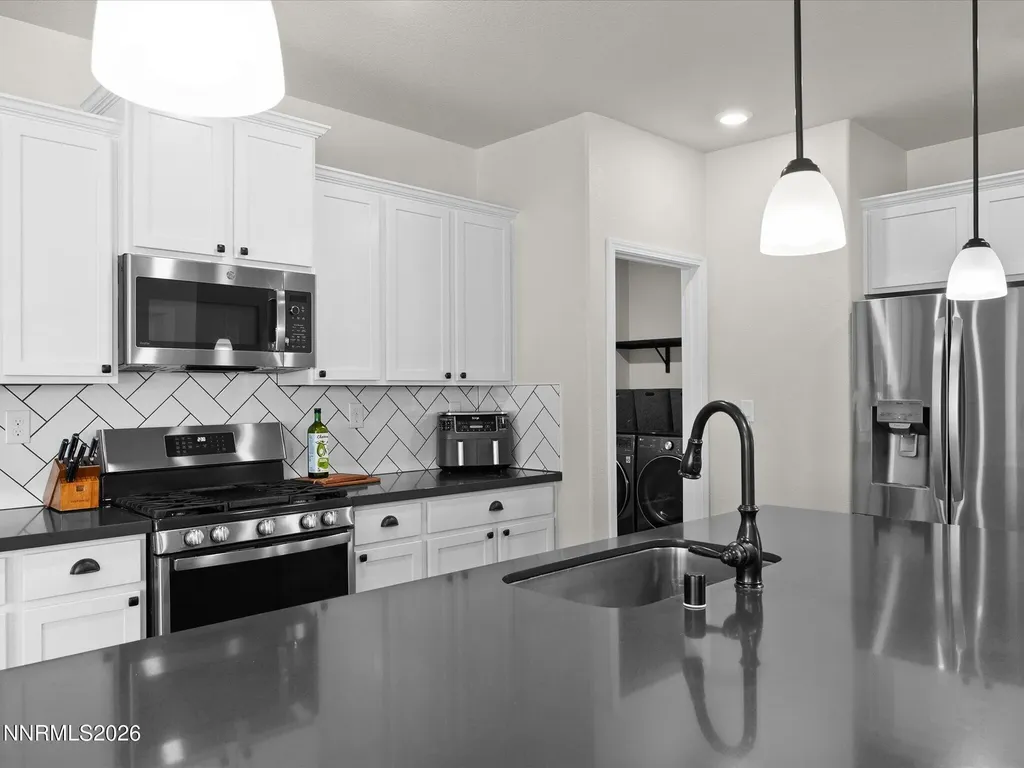 2102 Jordan Meadows Spanish Springs NV 89441