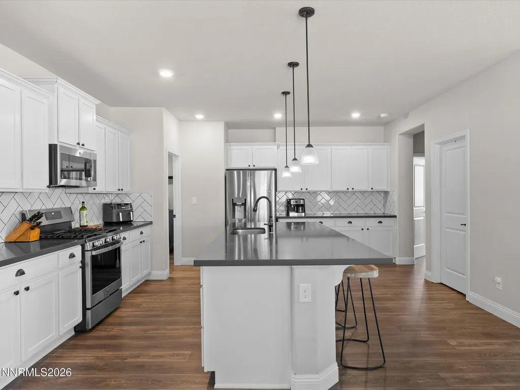 2102 Jordan Meadows Spanish Springs NV 89441