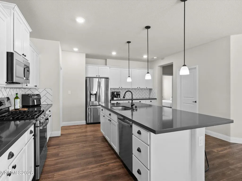 2102 Jordan Meadows Spanish Springs NV 89441