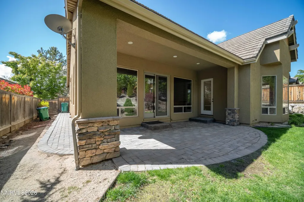 8633 18th Hole Reno NV 89523