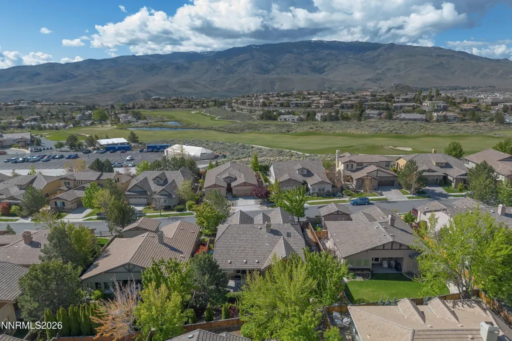 8633 18th Hole Reno NV 89523