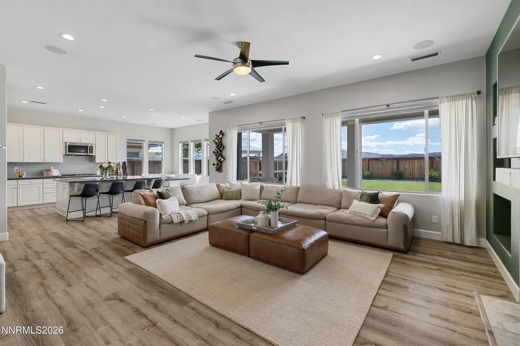 11785 Valley Sage Sparks NV 89441