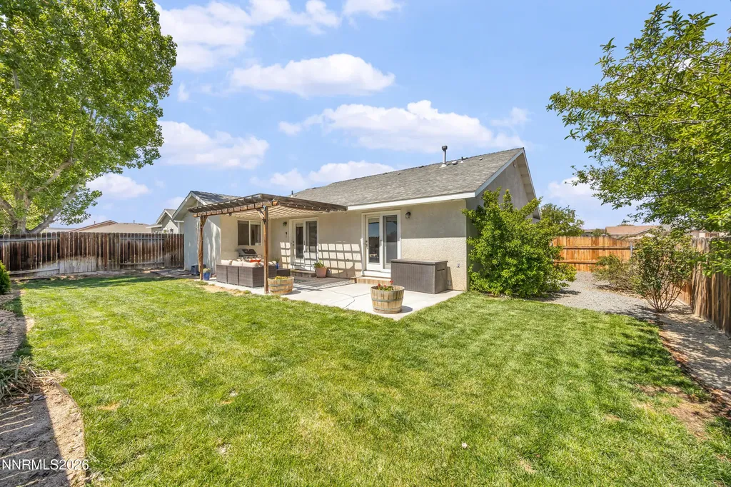 812 Augusta Fallon NV 89406