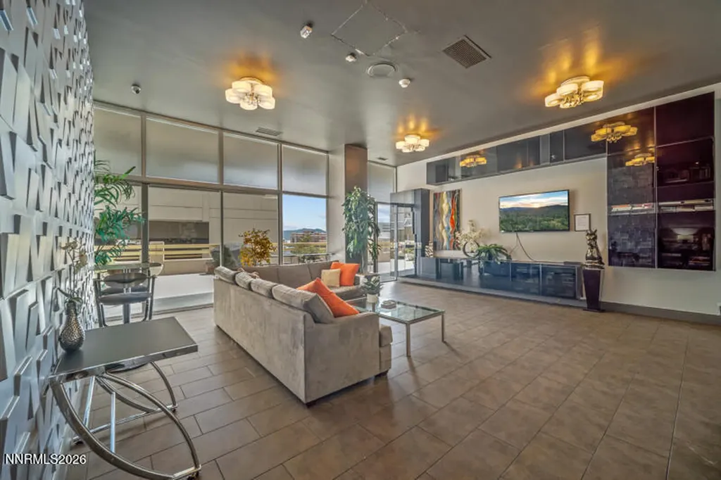 100 Arlington Reno NV 89501