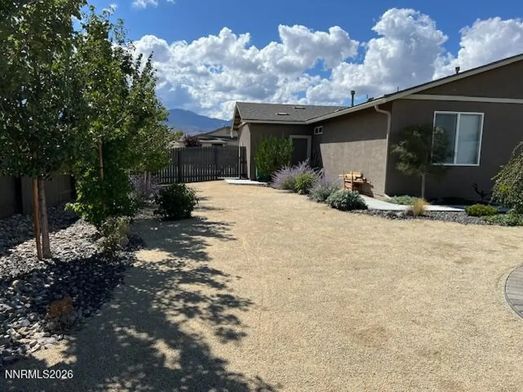 108 Alamosa Dayton NV 89403