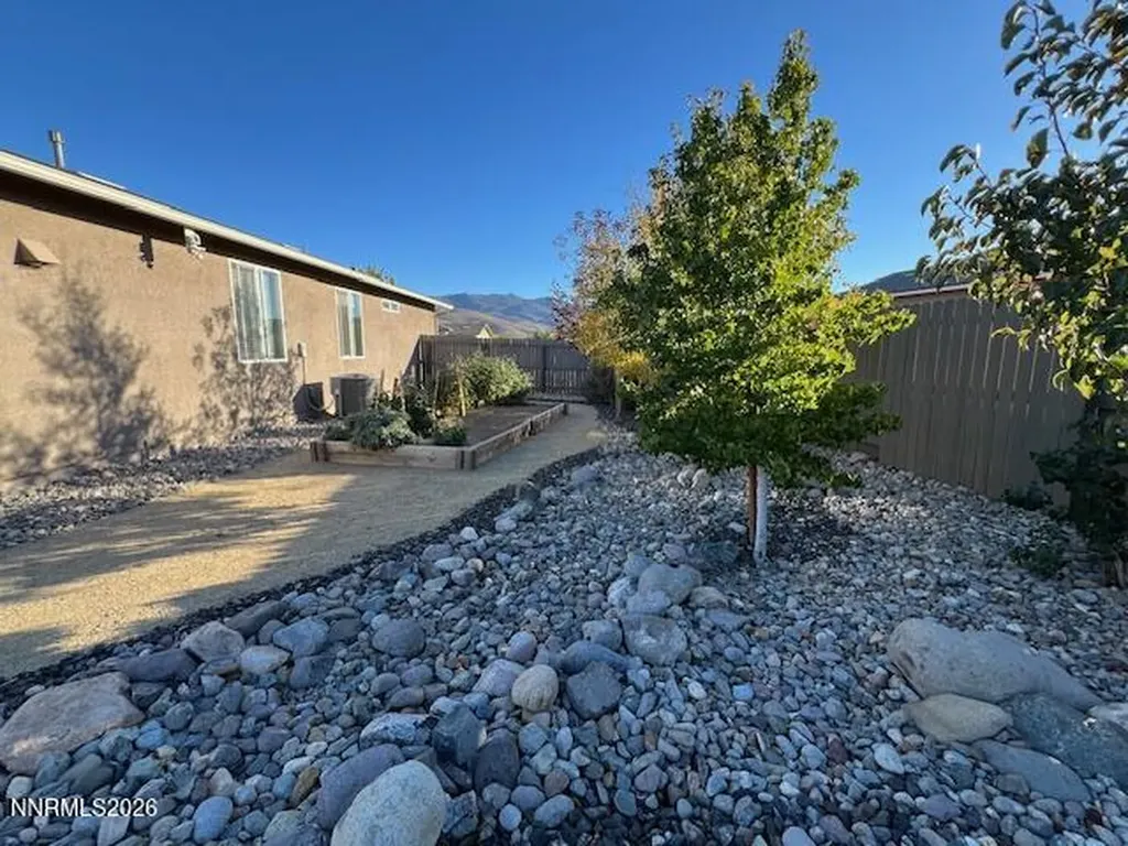 108 Alamosa Dayton NV 89403
