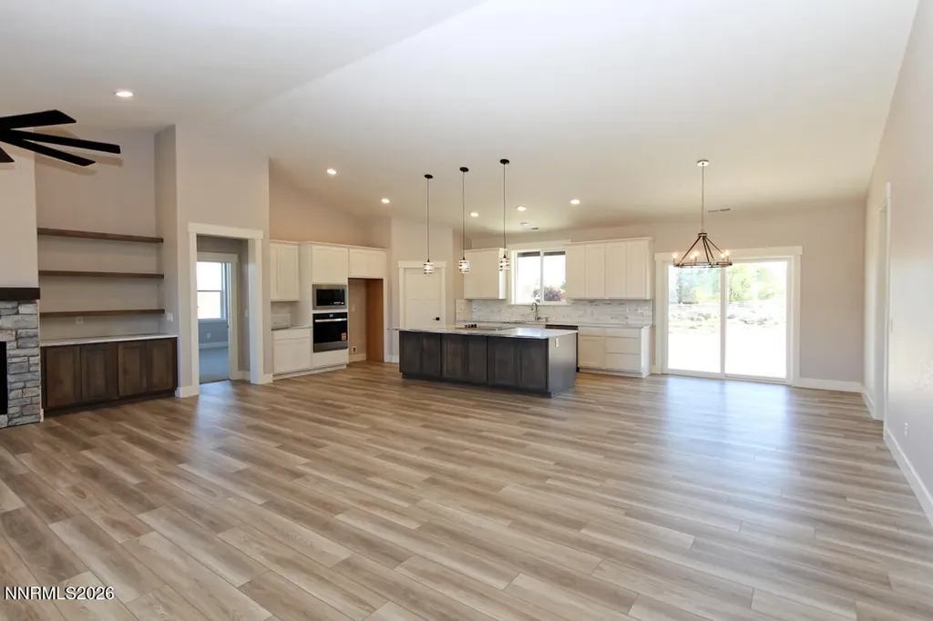 1836 Helman Gardnerville NV 89410