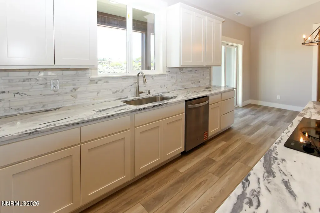 1836 Helman Gardnerville NV 89410