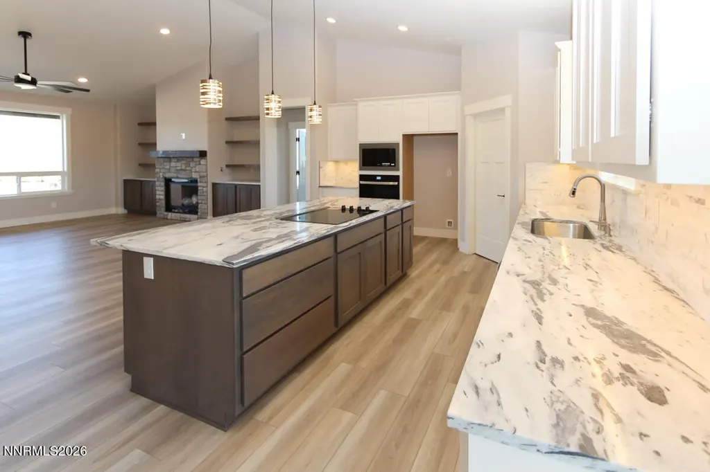 1836 Helman Gardnerville NV 89410