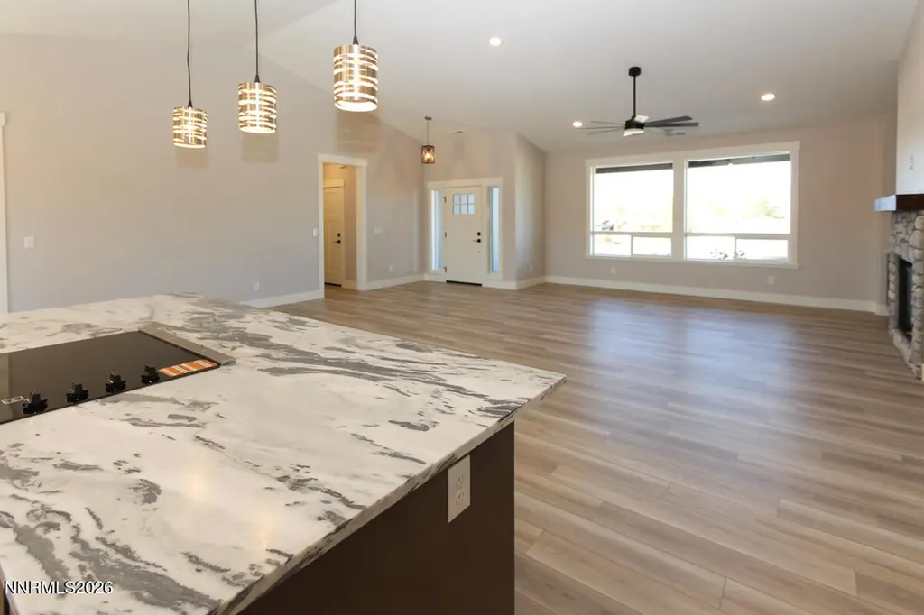1836 Helman Gardnerville NV 89410