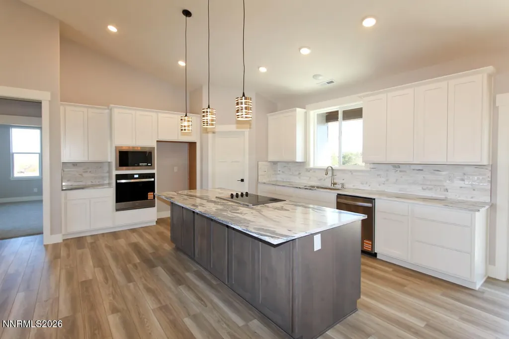 1836 Helman Gardnerville NV 89410