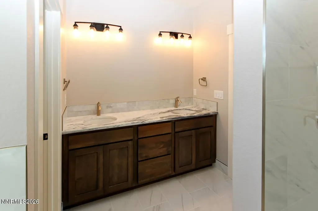 1836 Helman Gardnerville NV 89410
