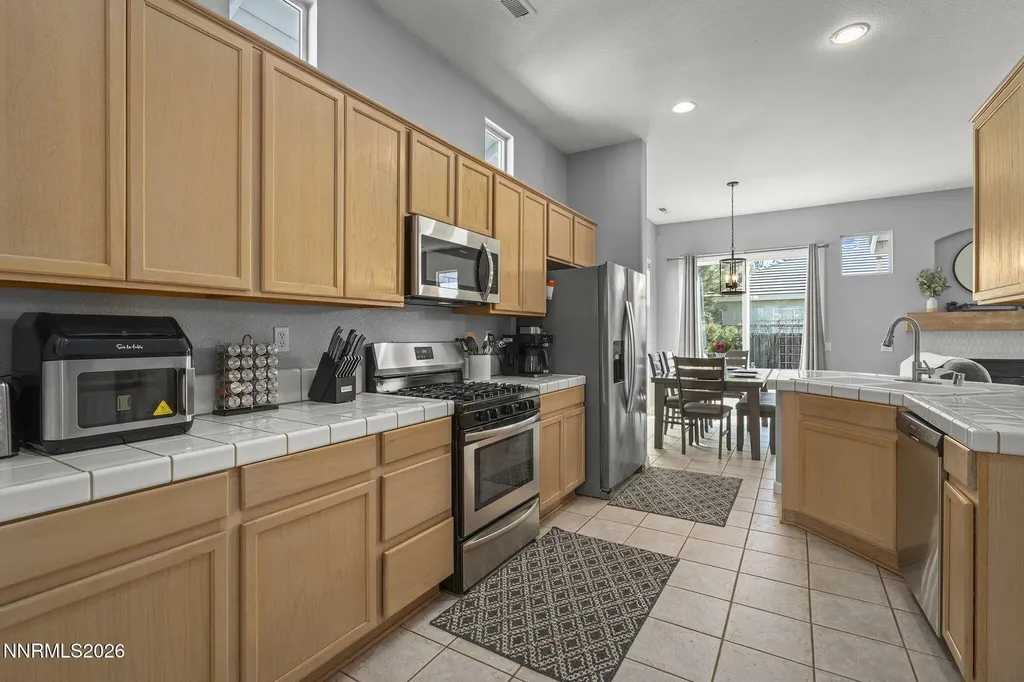 2633 Arrow Smith Sparks NV 89436