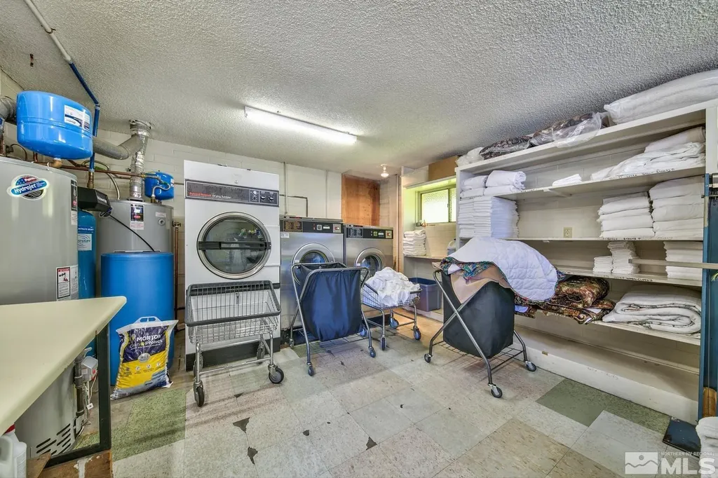 3251 Carson Carson City NV 89701