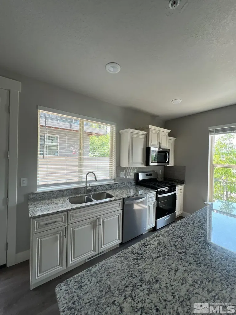 760 Bluffs Reno NV 89523