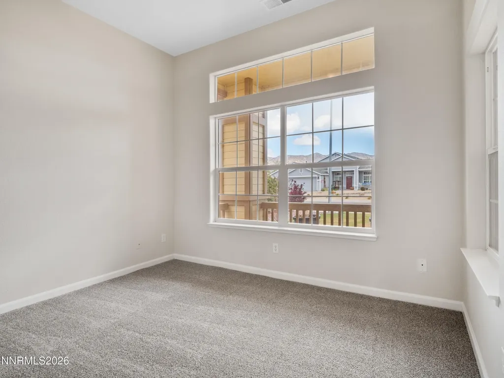 1327 Grassland Dayton NV 89403