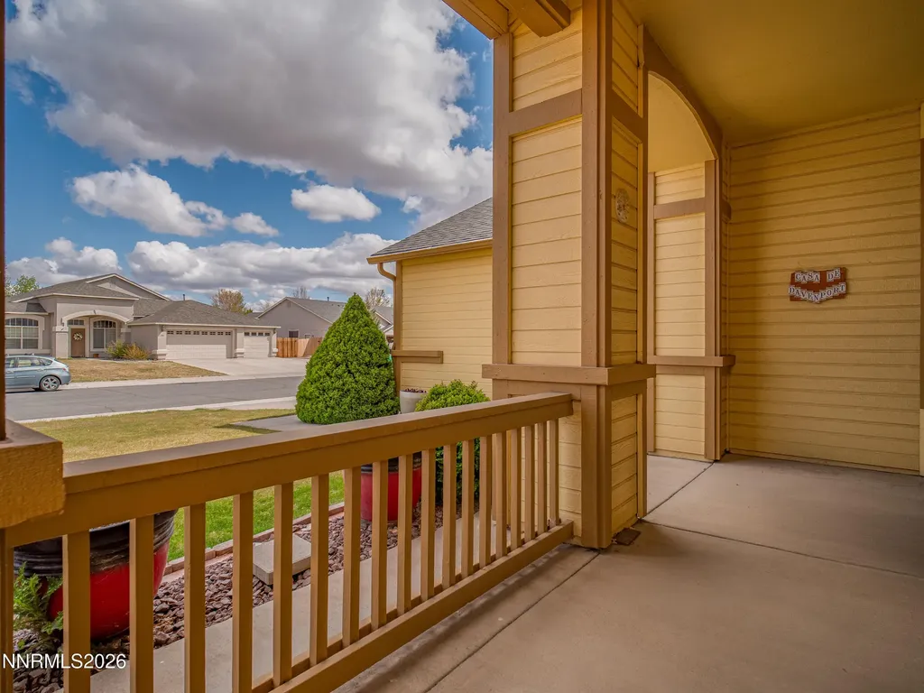 1327 Grassland Dayton NV 89403