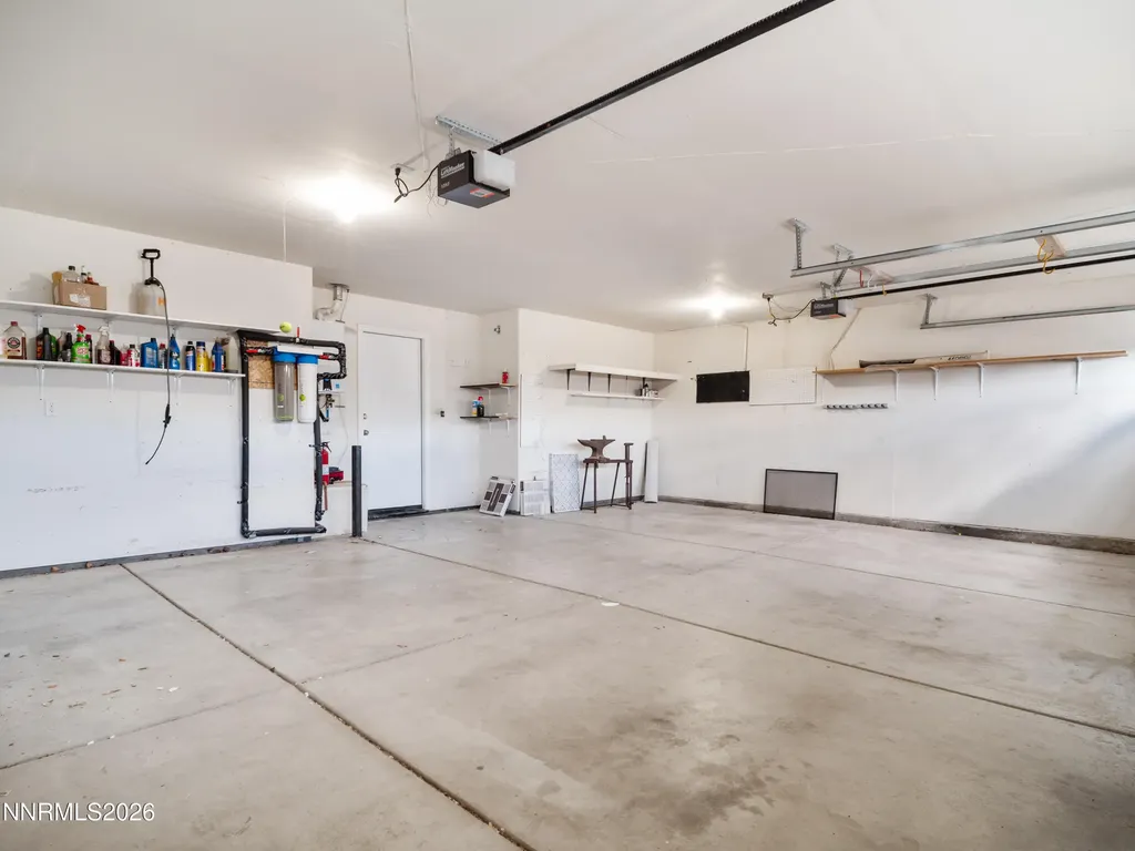 1327 Grassland Dayton NV 89403