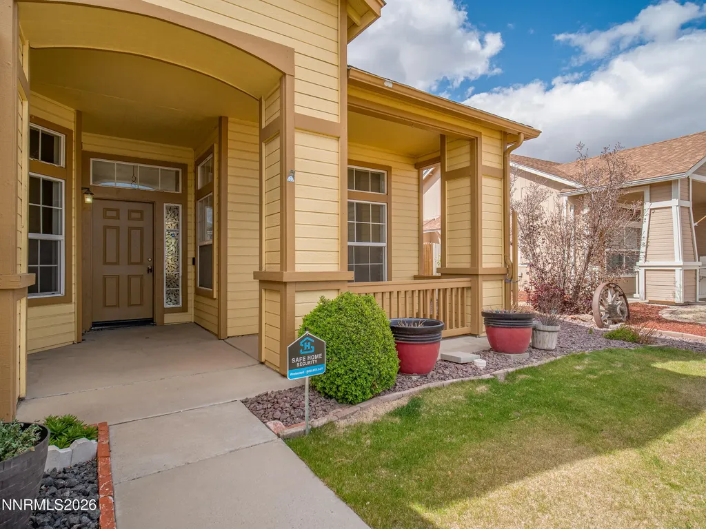 1327 Grassland Dayton NV 89403
