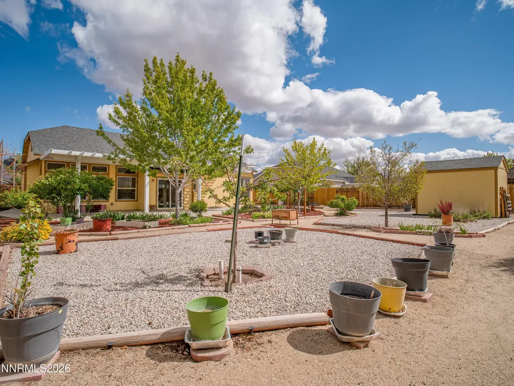 1327 Grassland Dayton NV 89403