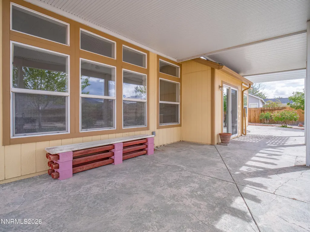 1327 Grassland Dayton NV 89403