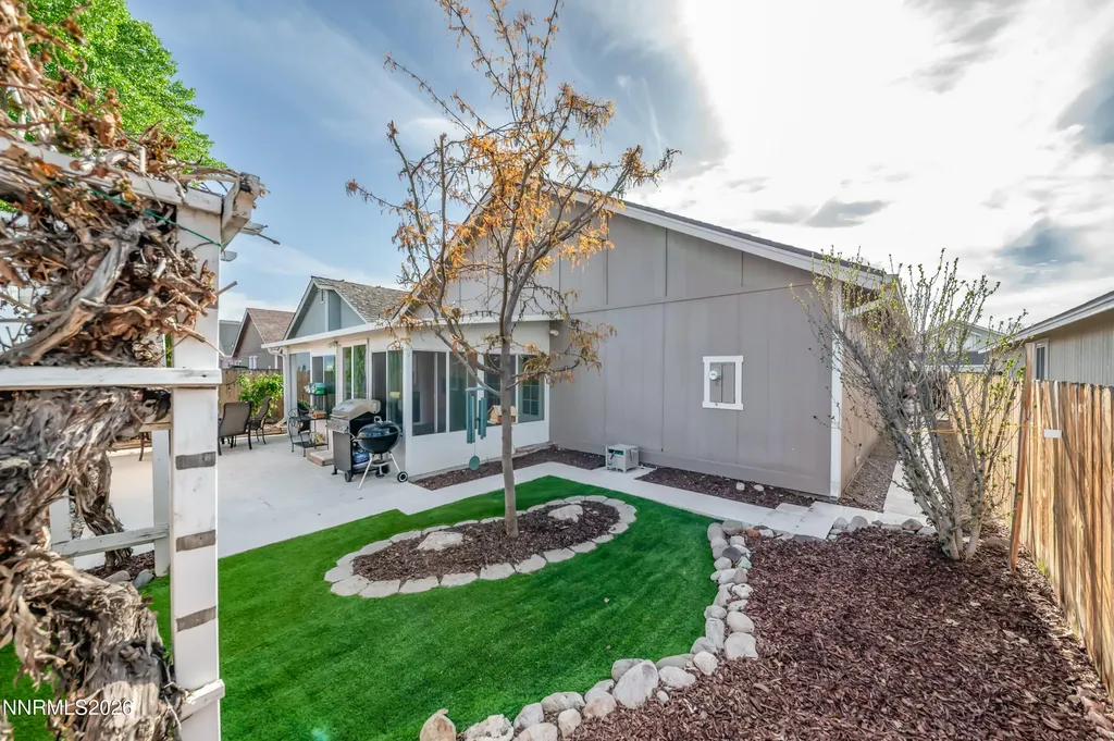 1065 Deena Fallon NV 89406