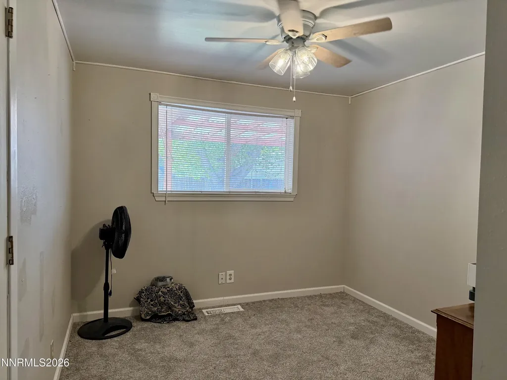 105 Oregon Yerington NV 89447