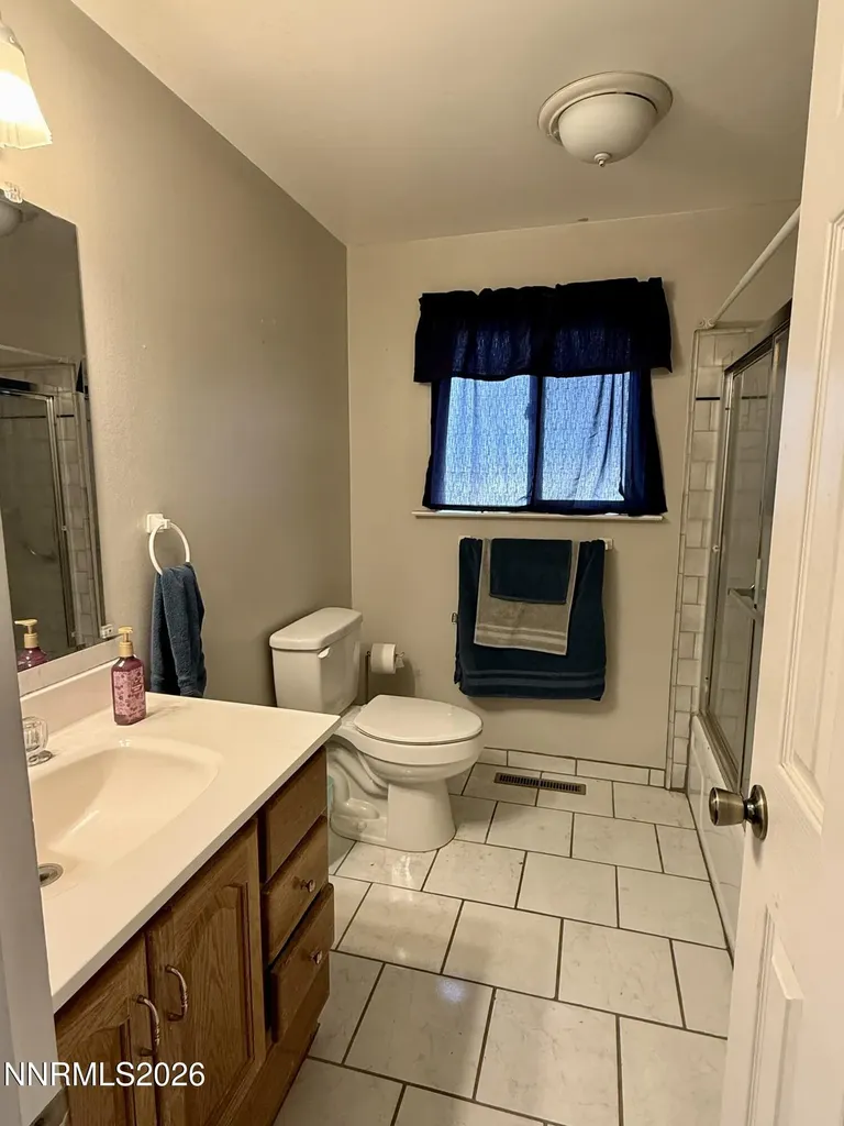105 Oregon Yerington NV 89447