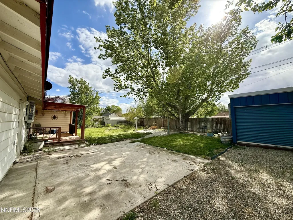 105 Oregon Yerington NV 89447