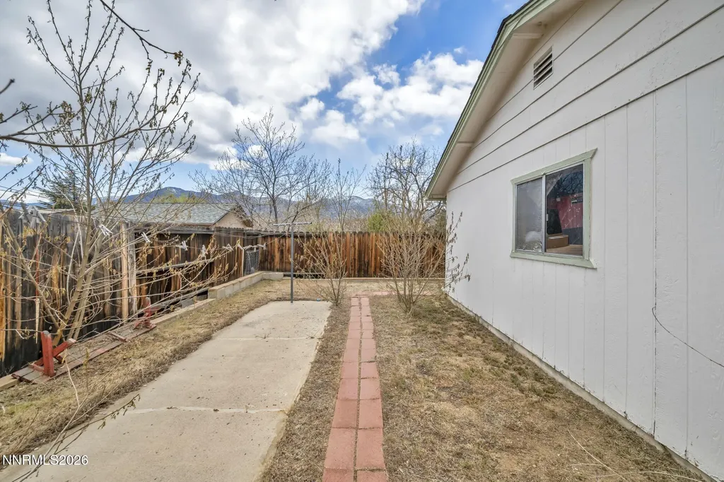917 Loyola Carson City NV 89705