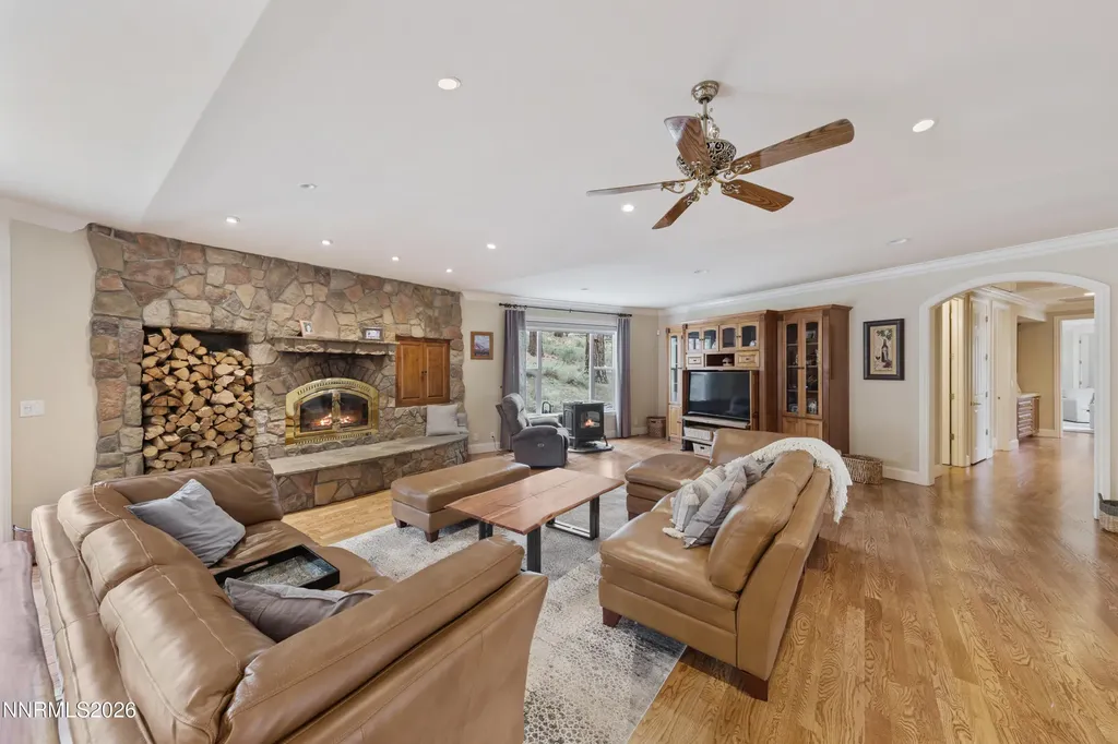 200 Piney Creek Reno NV 89511