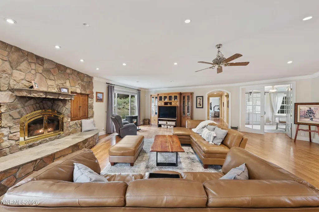 200 Piney Creek Reno NV 89511