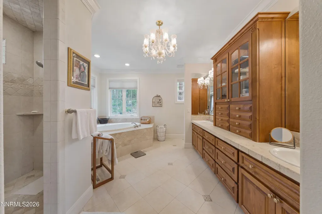 200 Piney Creek Reno NV 89511