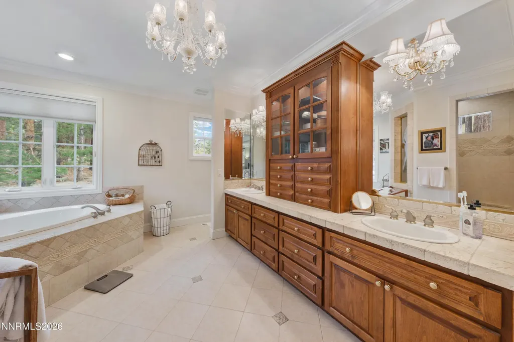 200 Piney Creek Reno NV 89511