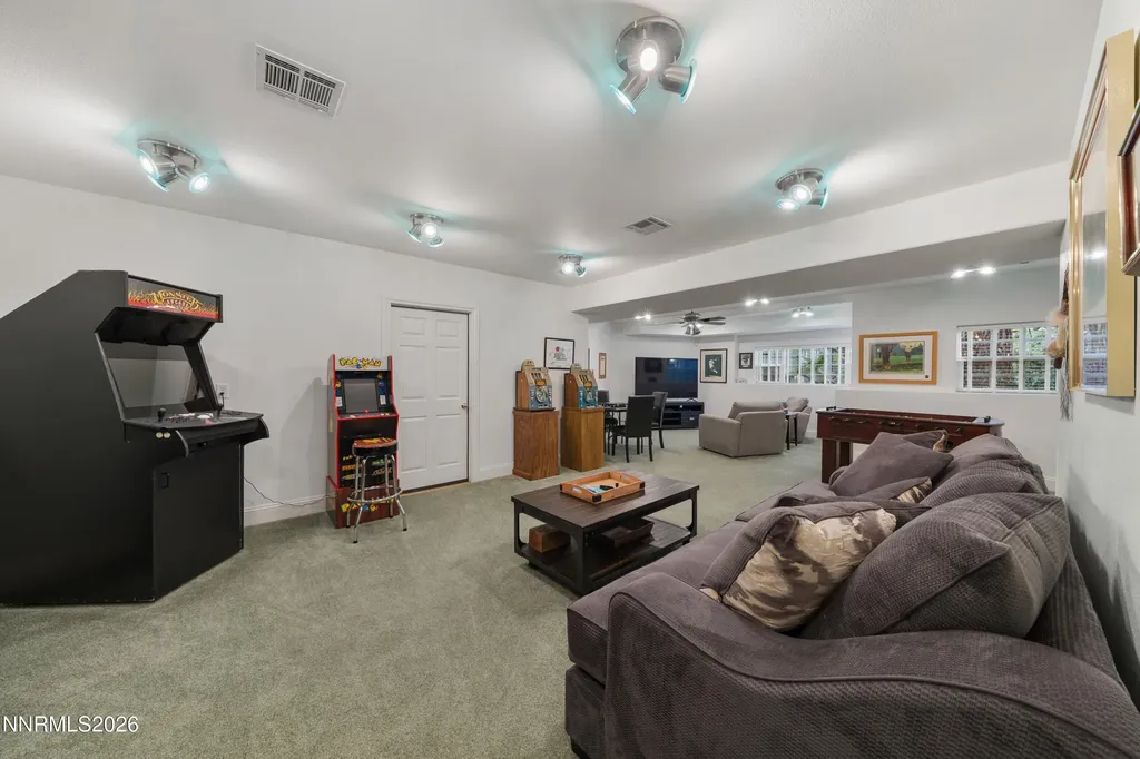 200 Piney Creek Reno NV 89511