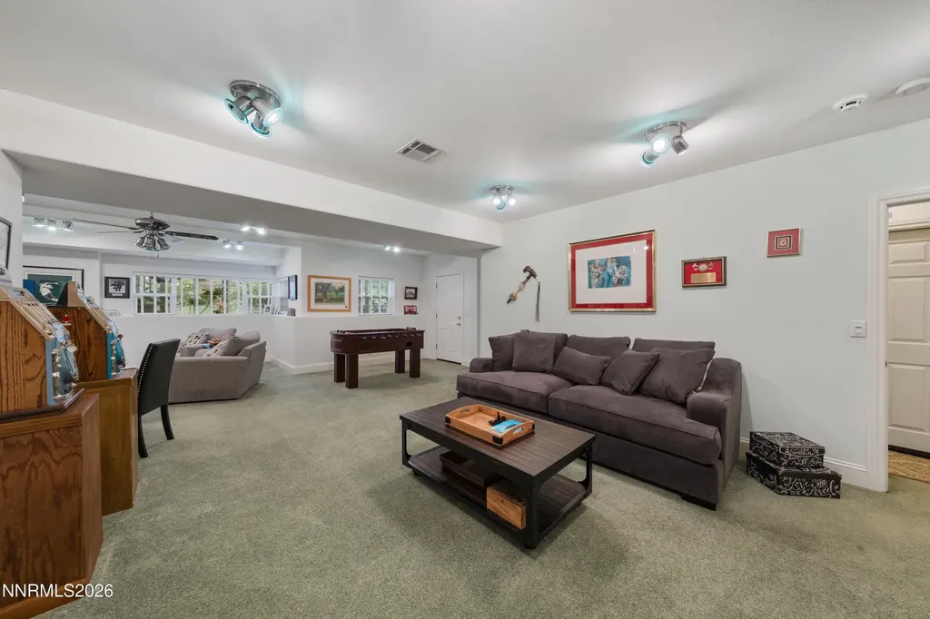 200 Piney Creek Reno NV 89511