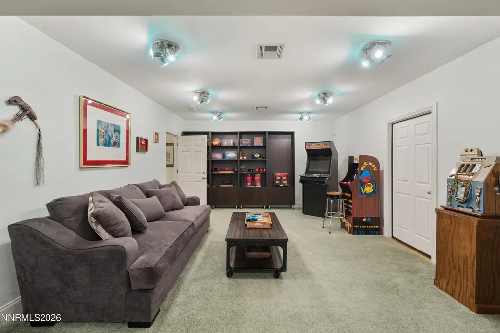 200 Piney Creek Reno NV 89511