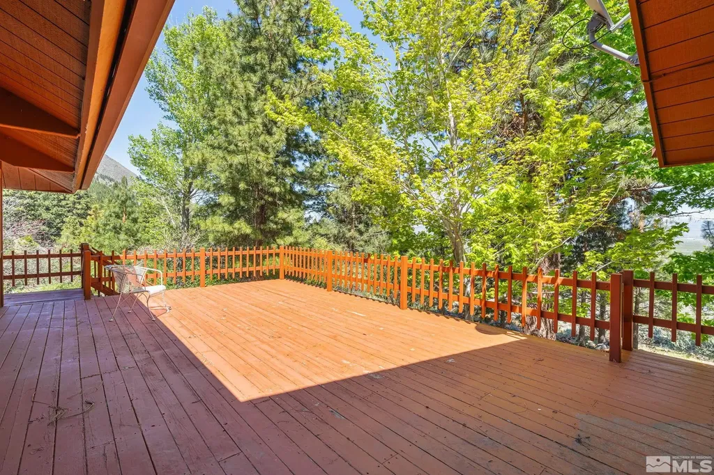 2414 Centennial Genoa NV 89411